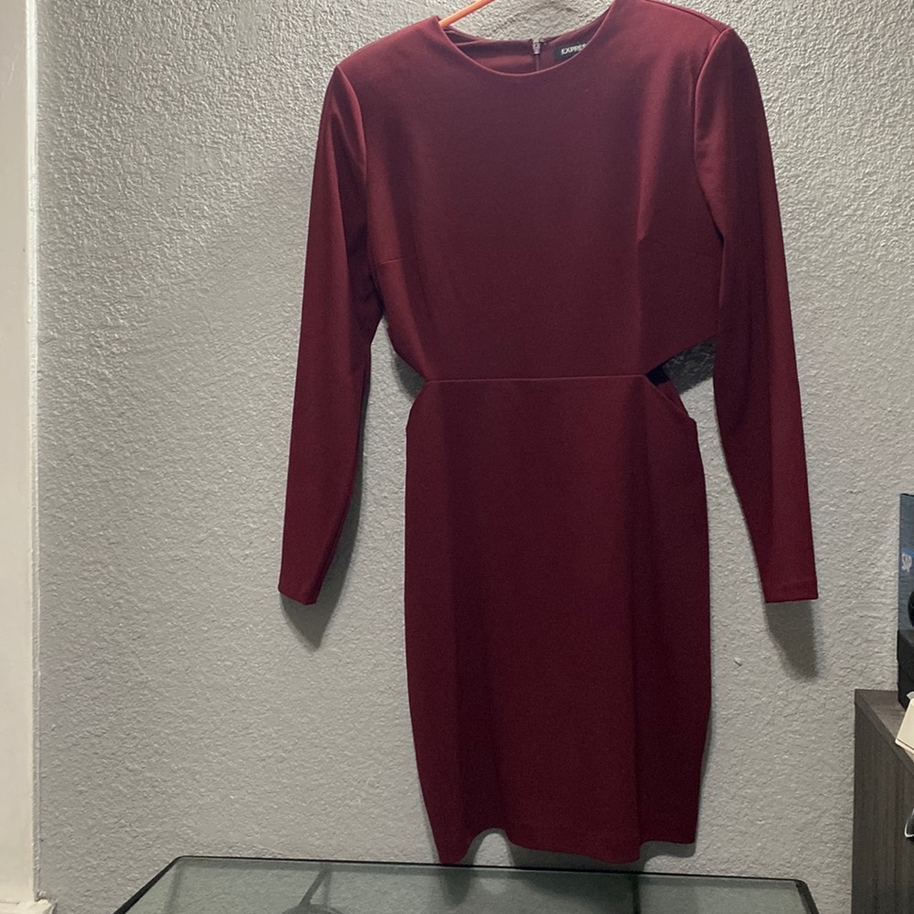Maroon long sleeve red dress